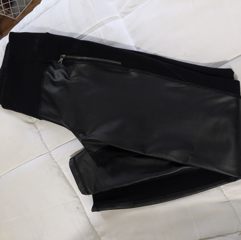 Old Navy faux leather street leggings